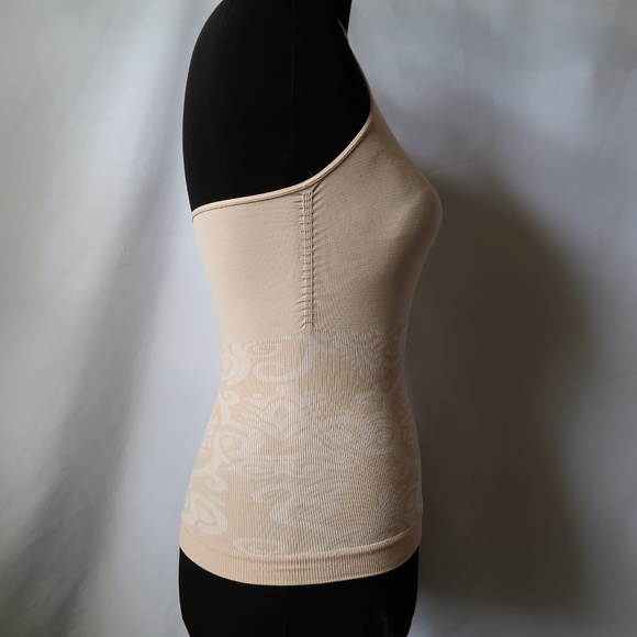 Halter - Picture 2 of 7